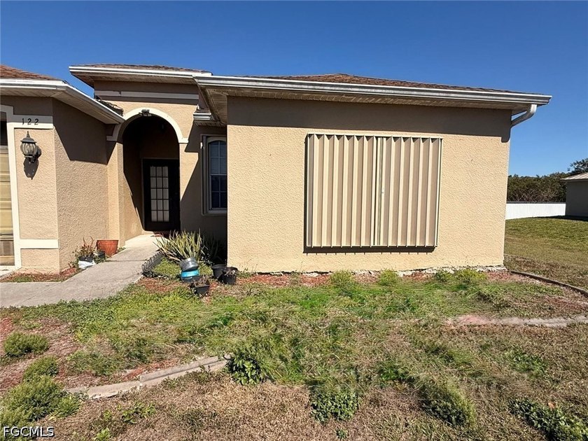 Beautiful and well-maintained 4-bedroom, 3-bathroom - Beach Home for sale in Lehigh Acres, Florida on Beachhouse.com