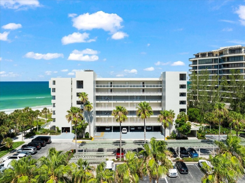 Welcome to your dream condo at the Longboat Key Club! This - Beach Home for sale in Longboat Key, Florida on Beachhouse.com