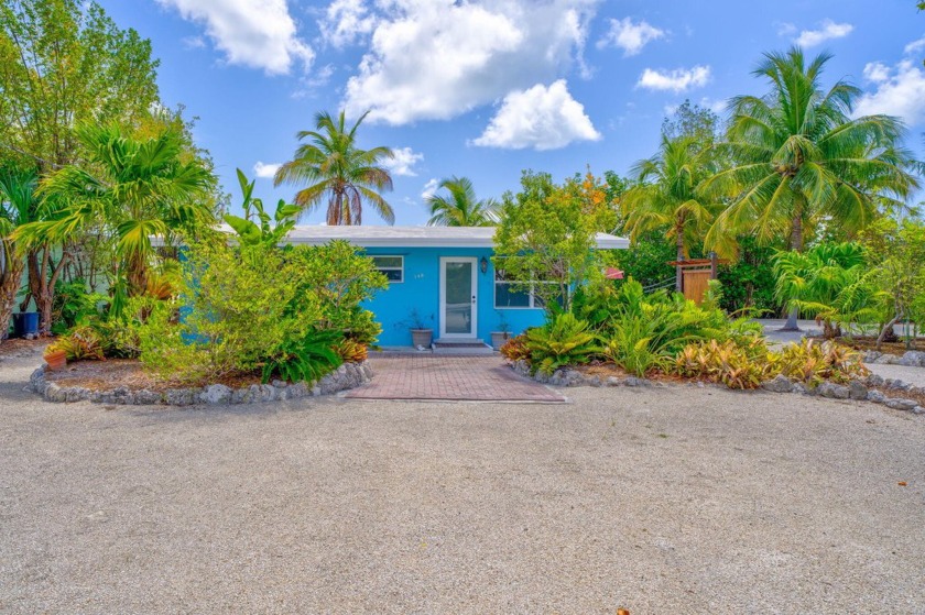 FUNKY KEYS PRIVATE WATERFRONT HIDEOUT to hold or rebuild on TWO - Beach Home for sale in Plantation Key, Florida on Beachhouse.com