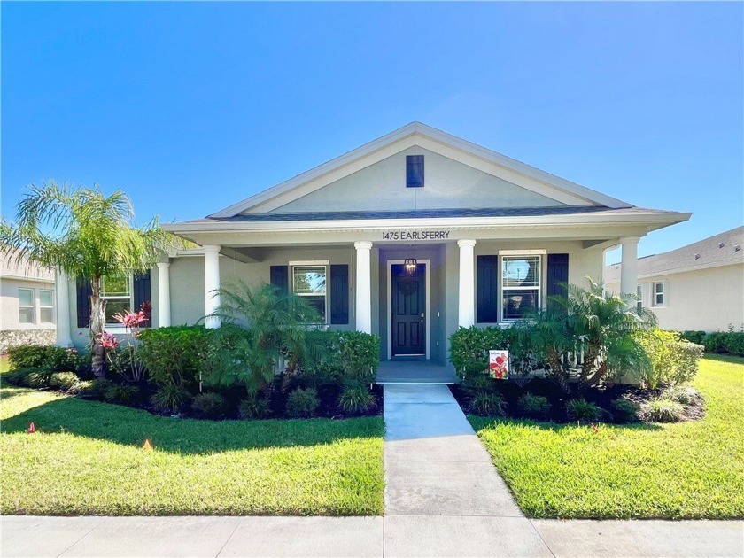 Stunning 3/2+Den residence in the desirable golf course - Beach Home for sale in Vero Beach, Florida on Beachhouse.com