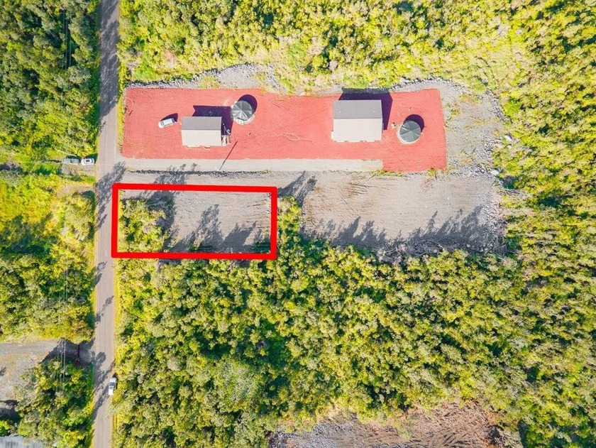 Build your dream home on this front lot off paved road in Royal - Beach Lot for sale in Volcano, Hawaii on Beachhouse.com