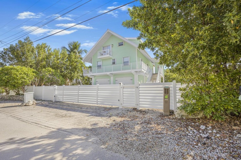 Stunning bayfront living in Key Largo's sought-after Buccaneer - Beach Home for sale in Key Largo, Florida on Beachhouse.com