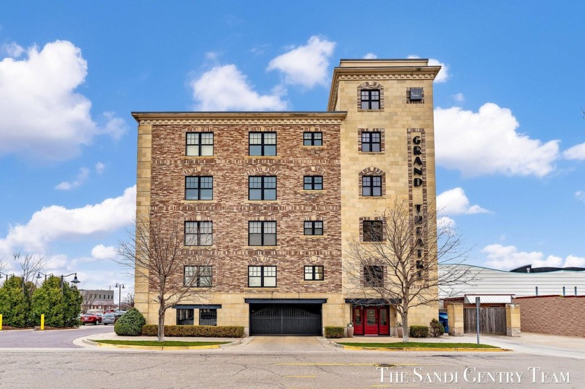 Welcome to an exceptional residence in the heart of downtown - Beach Condo for sale in Grand Haven, Michigan on Beachhouse.com
