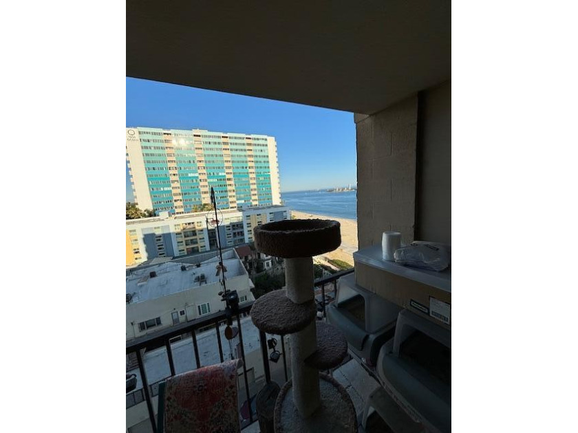 Live your dream by the Ocean!!! Steps from the water in an - Beach Condo for sale in Long Beach, California on Beachhouse.com