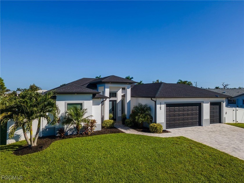 LUXURY WATERFRONT LIVING! This immaculately kept home has - Beach Home for sale in Cape Coral, Florida on Beachhouse.com