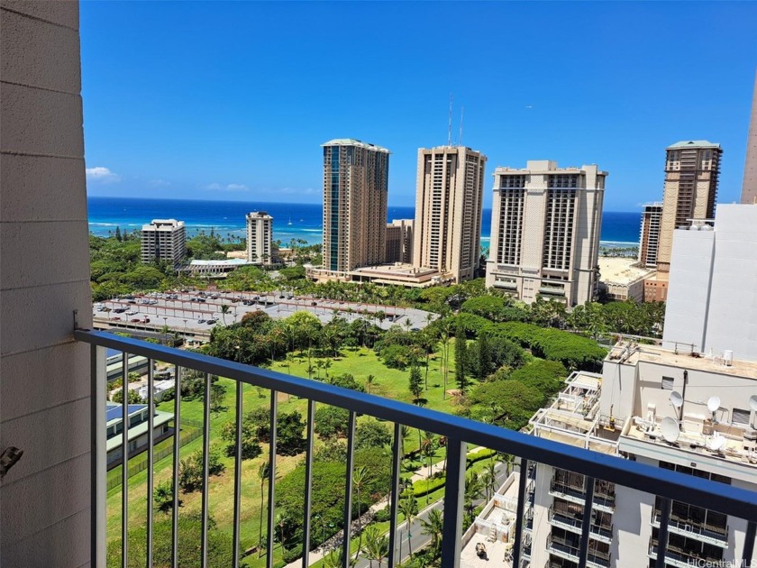 Hi Floor Ocean View Furnished Unit . Conveniently located in - Beach Condo for sale in Honolulu, Hawaii on Beachhouse.com