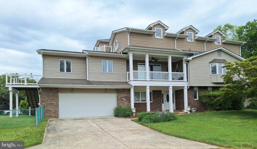 Opportunity to own an exceptional and very unique waterview home - Beach Home for sale in Edgewater, Maryland on Beachhouse.com