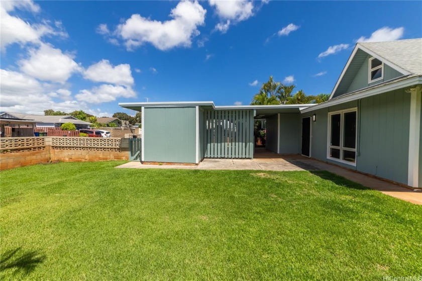 WELCOME HOME!  Your Piece of Paradise~ in Mililani Town! This - Beach Home for sale in Mililani, Hawaii on Beachhouse.com