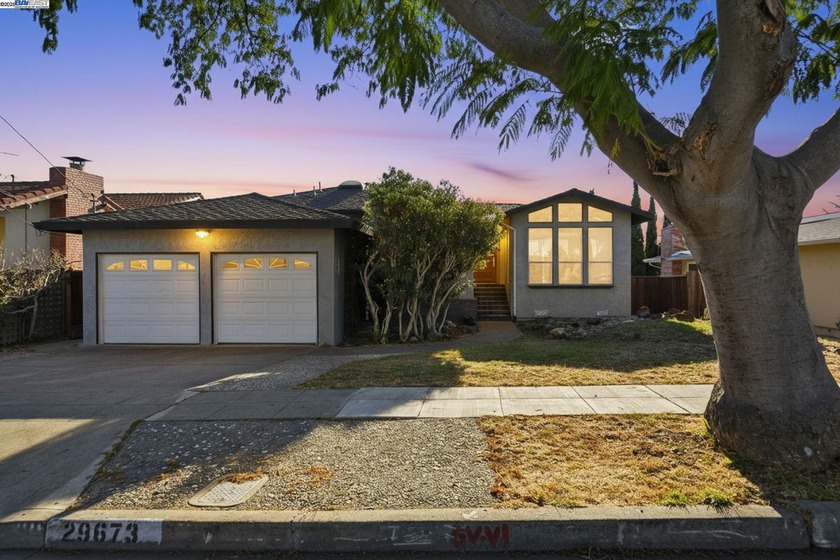 Incredible Hayward Hills Opportunity with Stunning Views! - Beach Home for sale in Hayward, California on Beachhouse.com