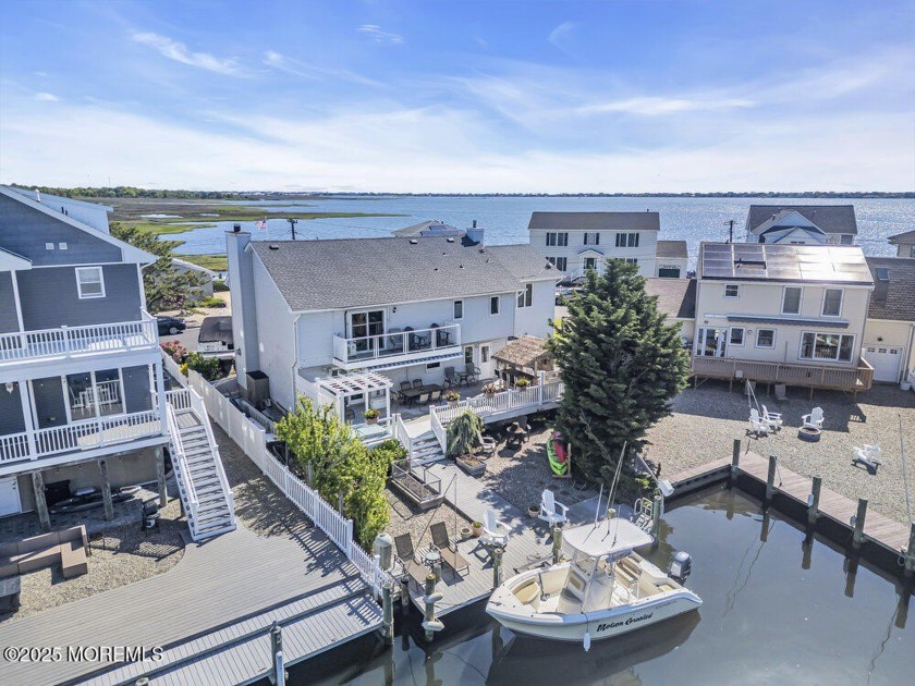 Make every day a vacation in this spacious 4 bedroom 2.5 bath - Beach Home for sale in Brick, New Jersey on Beachhouse.com