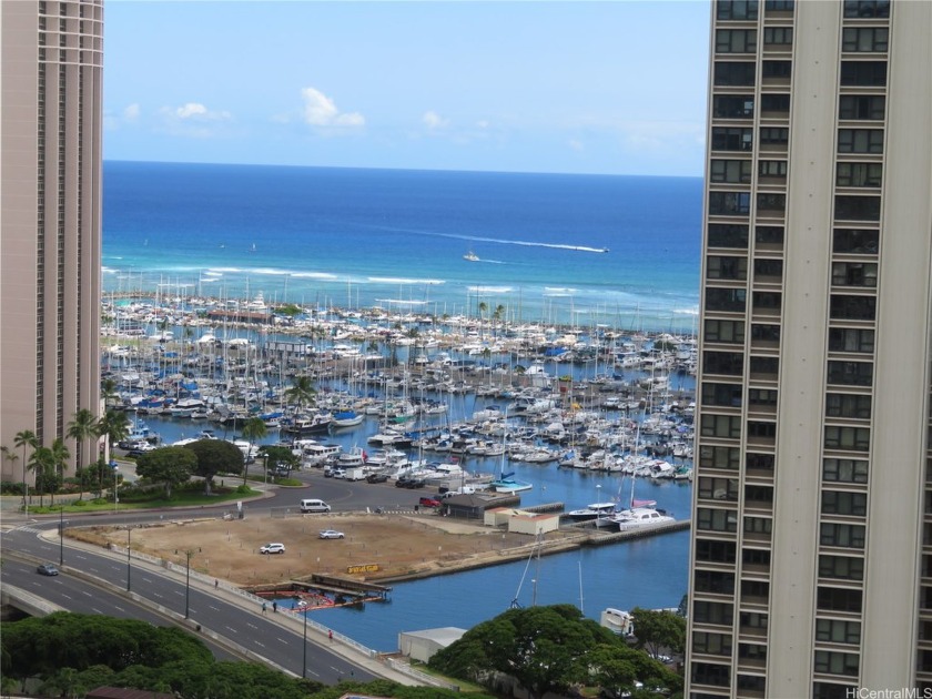 Welcome to Ala Moana Hotel Condo!
This beautifully remodeled - Beach Condo for sale in Honolulu, Hawaii on Beachhouse.com