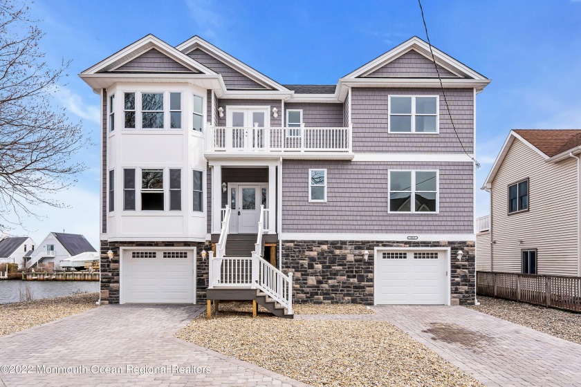 This is a ''TO BE BUILT'' Lagoon front house in BHW!! New Vinyl - Beach Home for sale in Manahawkin, New Jersey on Beachhouse.com