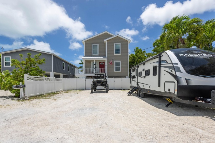 Welcome to your perfect family retreat! This charming 3-bedroom - Beach Home for sale in Geiger Key, Florida on Beachhouse.com