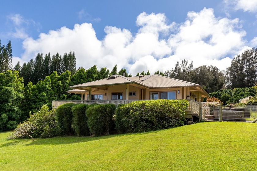 Single story, ocean view custom home in upscale Maliu Ridge - Beach Home for sale in Hawi, Hawaii on Beachhouse.com