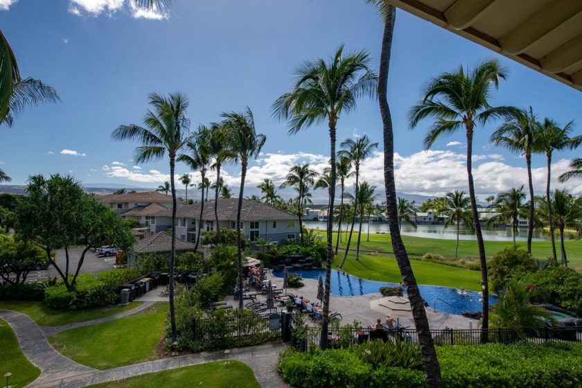 DISTINCTIVE FEATURES SET THIS ATTRACTIVELY-PRICED TOP FLOOR - Beach Condo for sale in Waikoloa, Hawaii on Beachhouse.com