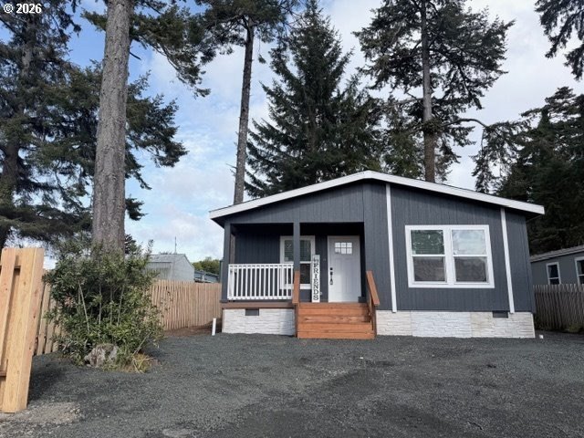 Seller is now offering CONCESSIONS! Contact listing Agent for - Beach Home for sale in Coos Bay, Oregon on Beachhouse.com