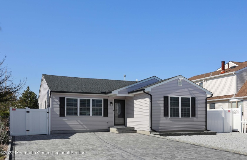 Location Location Location!! Come check out this Beautifully - Beach Home for sale in Toms River, New Jersey on Beachhouse.com