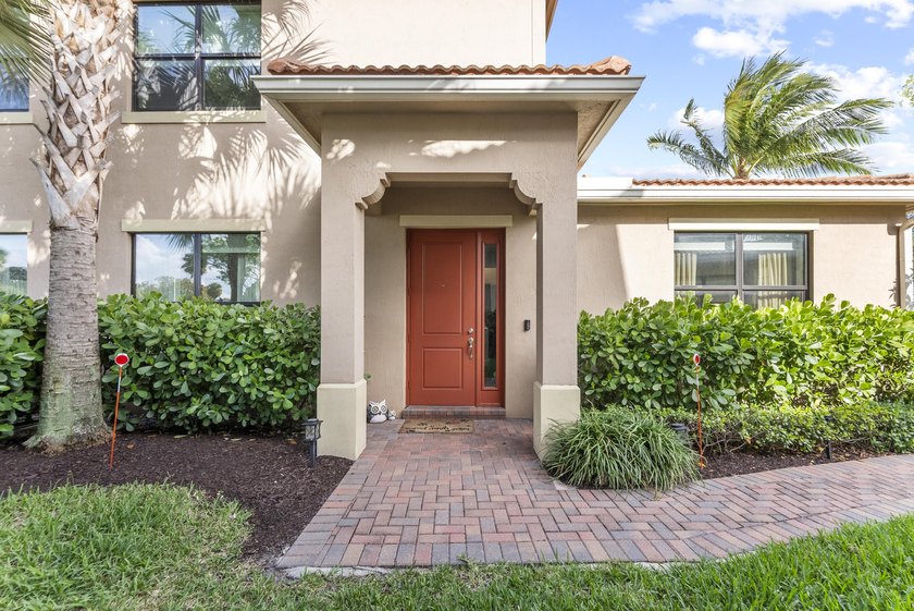 Beautifully maintained townhome built in 2020 in Enclave at Boca - Beach Townhome/Townhouse for sale in Boca Raton, Florida on Beachhouse.com