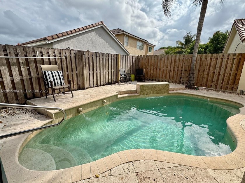 Beautiful 4BR/2.5BA home in desirable Lake Charleston community - Beach Home for sale in Lake Worth, Florida on Beachhouse.com