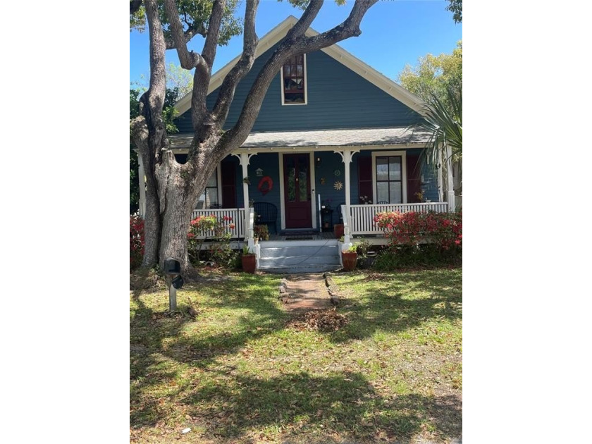 Triplex located in Downtown Fernandina. Built in 1910 a true - Beach Lot for sale in Fernandina Beach, Florida on Beachhouse.com
