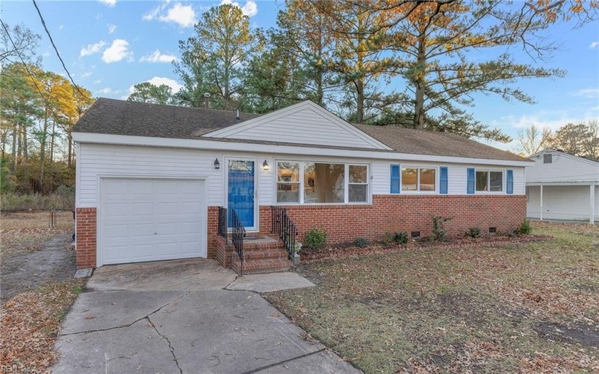 Tucked away at the end of a quiet cul-de-sac in the desirable - Beach Home for sale in Chesapeake, Virginia on Beachhouse.com