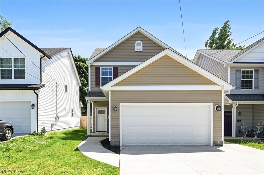 Newer 2018 built Colonial in the desirable community of - Beach Home for sale in Willoughby, Ohio on Beachhouse.com