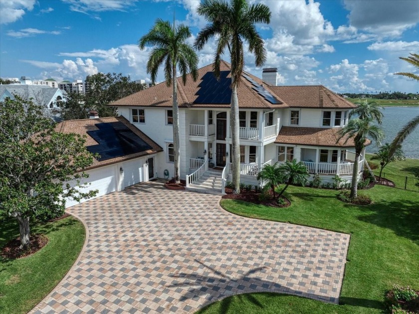 Discover one of the best locations on Florida's west coast! This - Beach Home for sale in Belleair Beach, Florida on Beachhouse.com