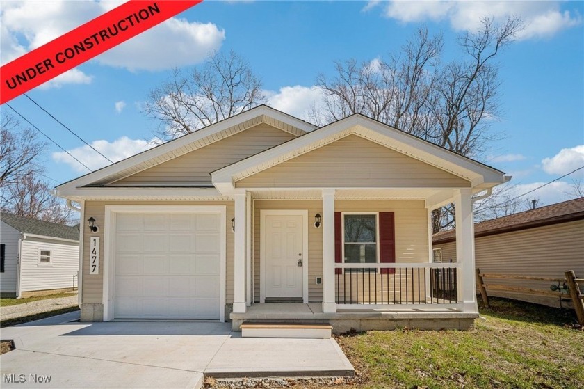 Step into modern elegance with this stylish 3-bedroom - Beach Home for sale in Painesville, Ohio on Beachhouse.com