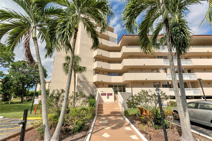 Motivated Seller! Let's make a deal. 2 Bed / 2 Bath condo in the - Beach Condo for sale in Lauderhill, Florida on Beachhouse.com