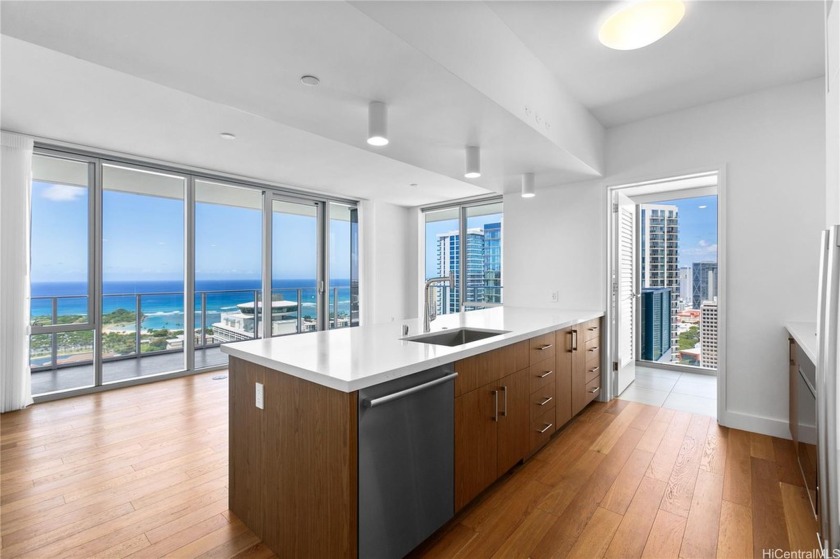 An extraordinary oasis perched 34 floors above the center of - Beach Condo for sale in Honolulu, Hawaii on Beachhouse.com