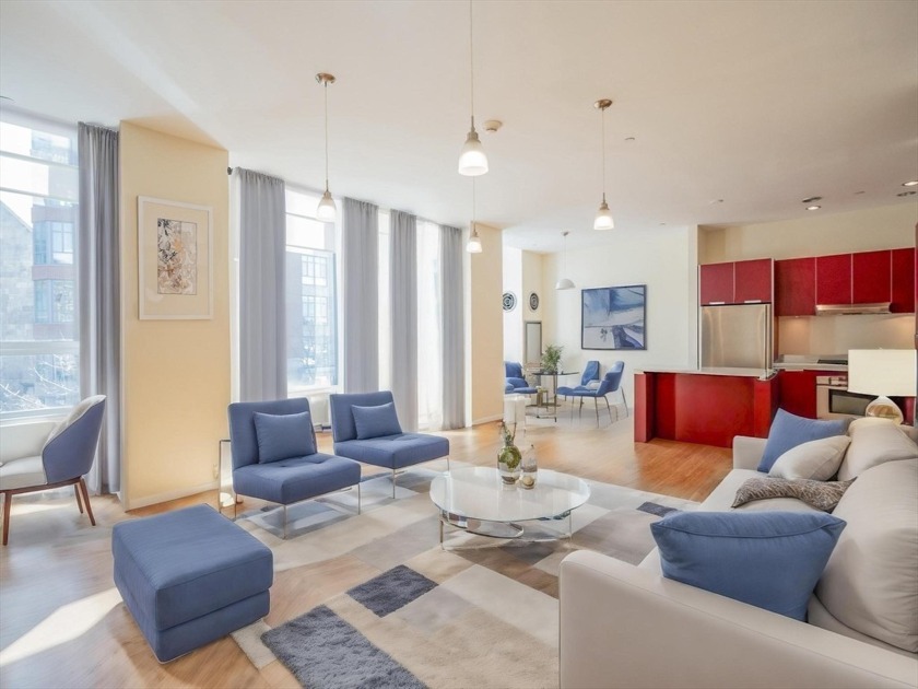Luxury living awaits at this meticulously designed 1BD/1BA condo - Beach Condo for sale in Boston, Massachusetts on Beachhouse.com