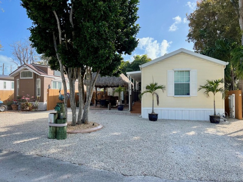 Charming, fully furnished and impeccably maintained Keys style - Beach Home for sale in Key Largo, Florida on Beachhouse.com