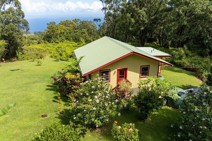 A rare opportunity to capture the true essence of country life - Beach Home for sale in Laupahoehoe, Hawaii on Beachhouse.com