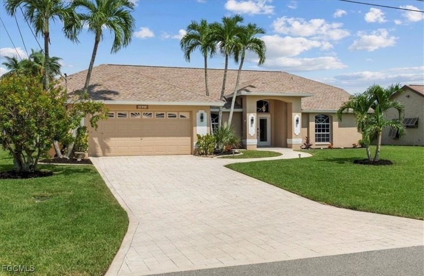 Welcome to your luxury waterfront oasis in Southwest Cape Coral - Beach Home for sale in Cape Coral, Florida on Beachhouse.com