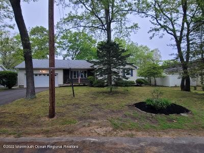 Fabulous Custom Expanded Ranch in Desirable Princeton Ave Area! - Beach Home for sale in Brick, New Jersey on Beachhouse.com