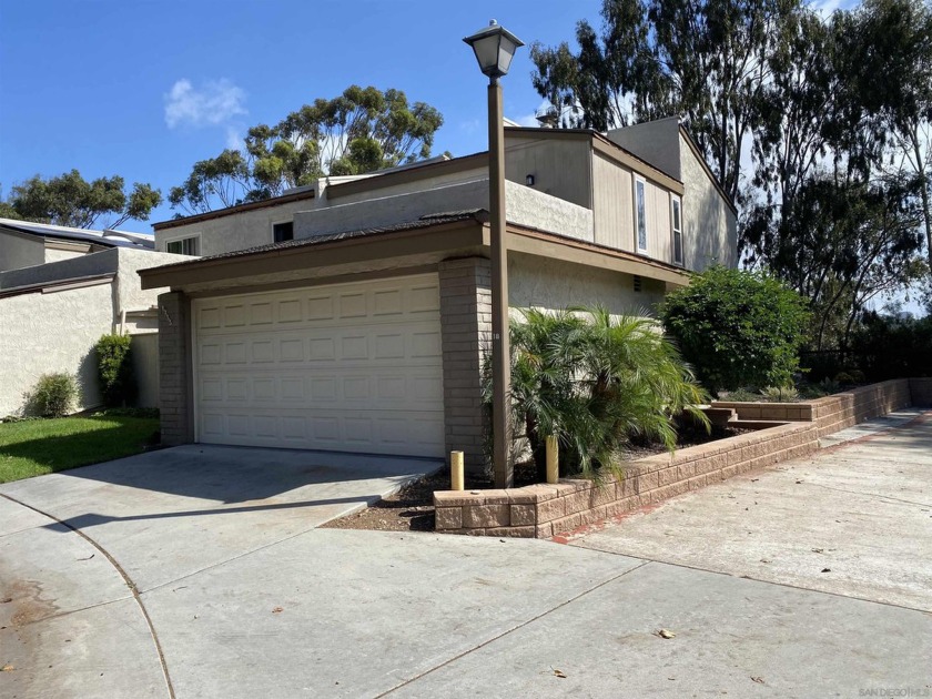 Beautiful 4 Bedroom, 3 Full Bath home in La Jolla!  Bedroom and - Beach Townhome/Townhouse for sale in La Jolla, California on Beachhouse.com