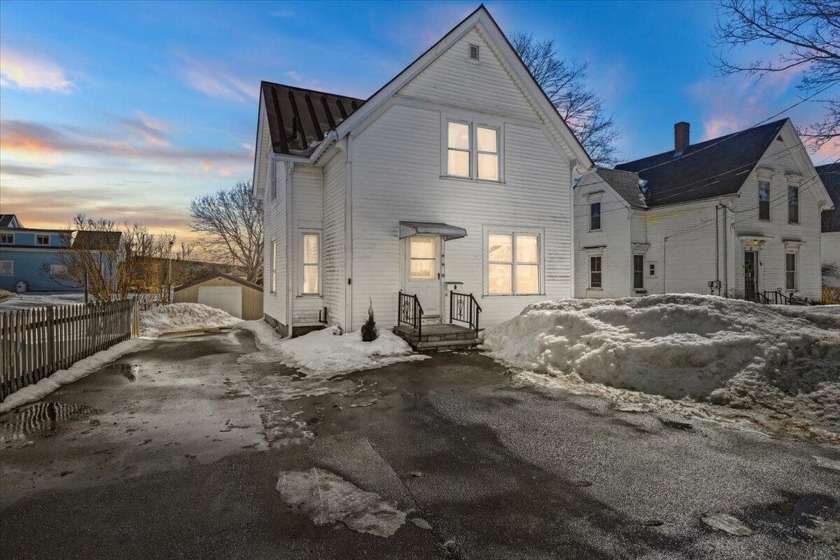 Welcome to 15 Knox Street, a charming New Englander-style home - Beach Home for sale in Rockland, Maine on Beachhouse.com
