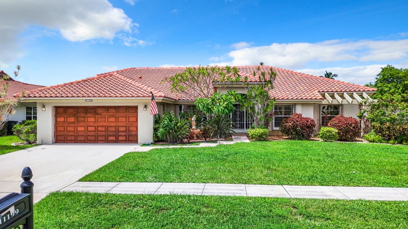 Welcome to paradise. This magnificent lake view home awaits its - Beach Home for sale in Boca Raton, Florida on Beachhouse.com