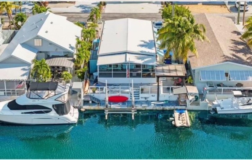 Waterfront 3BR/2BA manufactured home with direct ocean access in - Beach Home for sale in Key Largo, Florida on Beachhouse.com