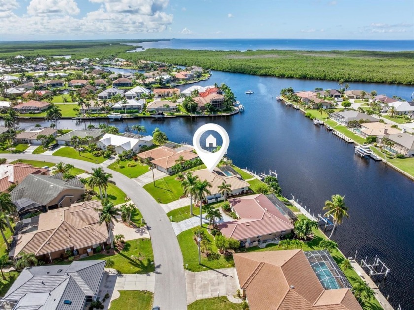 WATERFRONT BLISS WITH BREATHTAKING VIEWS. Prepare to be amazed - Beach Home for sale in Punta Gorda, Florida on Beachhouse.com