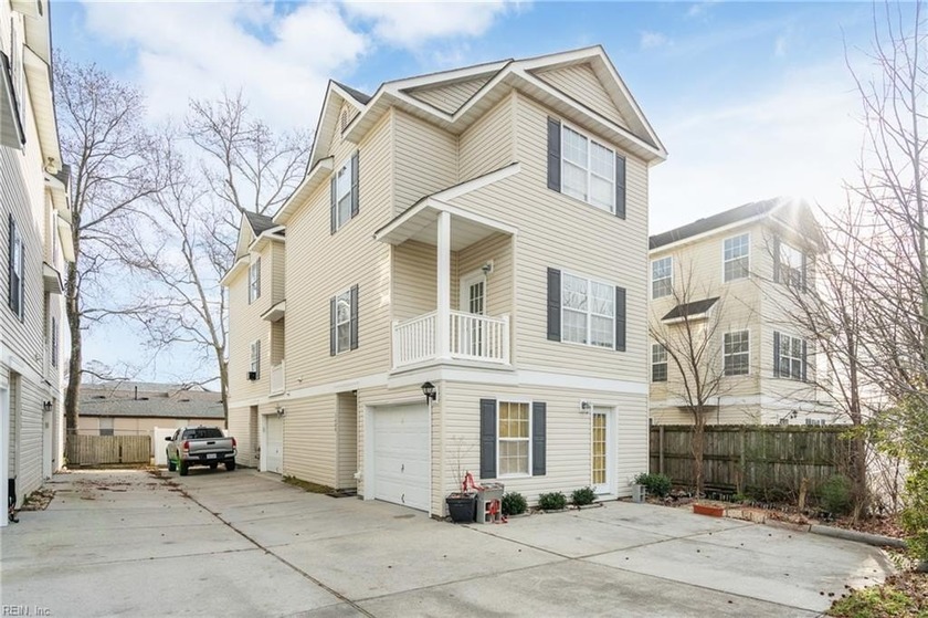 Escape to a stylish coastal lifestyle in this spacious Beach - Beach Condo for sale in Virginia Beach, Virginia on Beachhouse.com