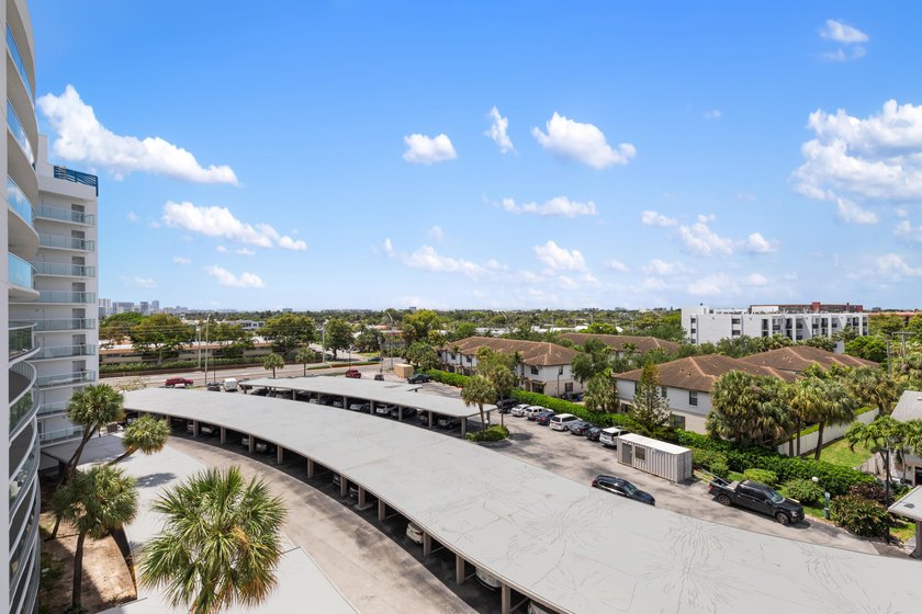2 bdrm 2 bath 55 older community, in a fantastic location. Walk - Beach Condo for sale in Pompano Beach, Florida on Beachhouse.com