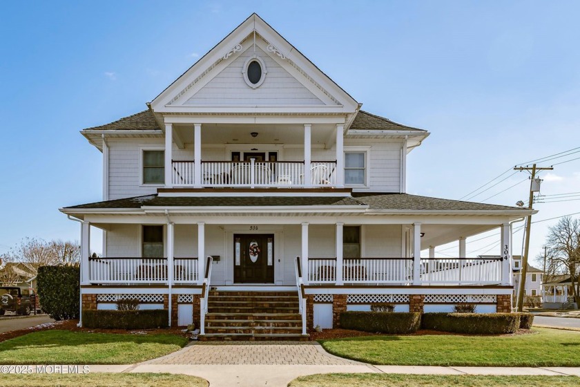 Stunning Lakeview Estate with Timeless Elegance. This stunning - Beach Home for sale in Belmar, New Jersey on Beachhouse.com