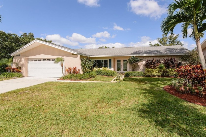 Under contract-accepting backup offers. Welcome to the heart of - Beach Home for sale in Clearwater, Florida on Beachhouse.com