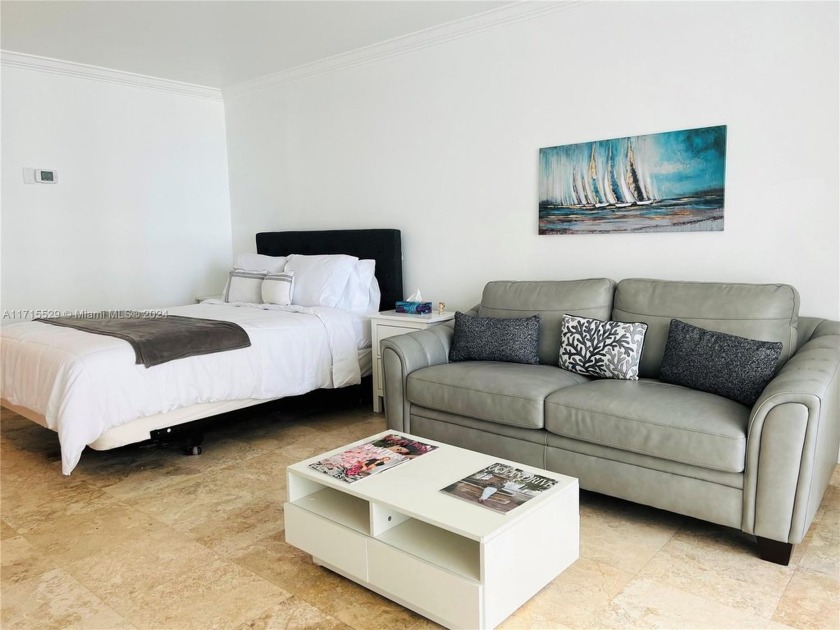 AMAZING SMARTLY FURNISHED COZY STUDIO WITH FULL KITCHEN ADN - Beach Condo for sale in Sunny Isles Beach, Florida on Beachhouse.com