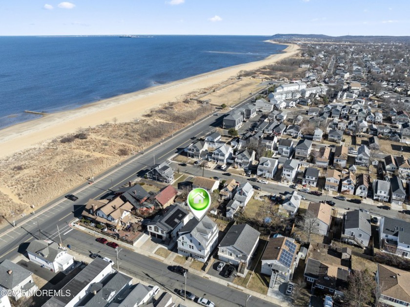 AMAZING Opportunity in Real Estate! Large 4,655 sq ft home on 50 - Beach Home for sale in Keansburg, New Jersey on Beachhouse.com