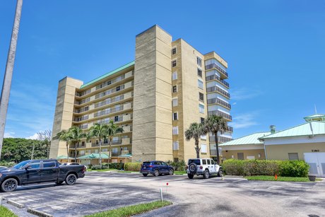 Dune Walk by the Ocean PENTHOUSE (9th floor) unit recently - Beach Condo for sale in Jensen Beach, Florida on Beachhouse.com