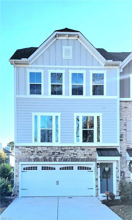 Welcome home!!! This beautiful, well-maintained townhome has - Beach Townhome/Townhouse for sale in Virginia Beach, Virginia on Beachhouse.com