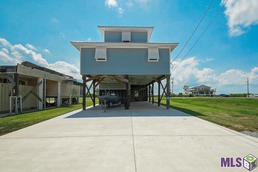 Do you have a crew that loves to Saltwater Fish, Shrimp, Crab - Beach Home for sale in Chauvin, Louisiana on Beachhouse.com