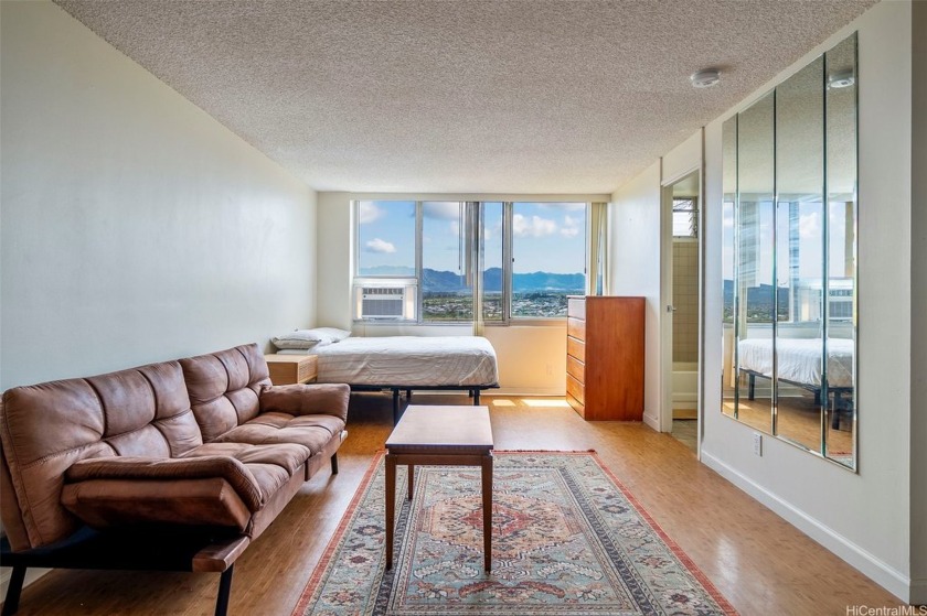 LOWEST PRICED STUDIO AT PARK PLAZA FOR JUST $220,000! Welcome to - Beach Condo for sale in Pearl City, Hawaii on Beachhouse.com